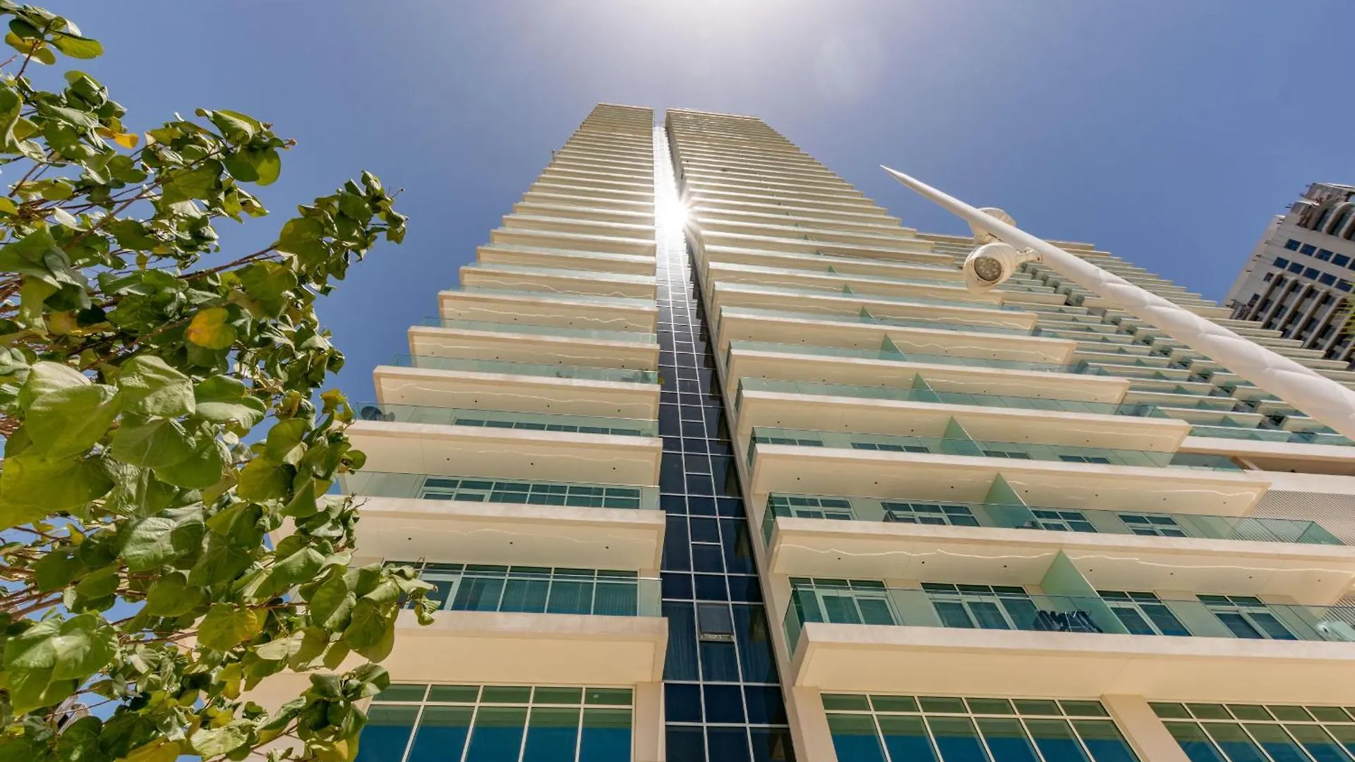 Vayk - Amazing 2 Bd In Emaar Beachfront With Beach Access Dubai 0*,  United Arab Emirates