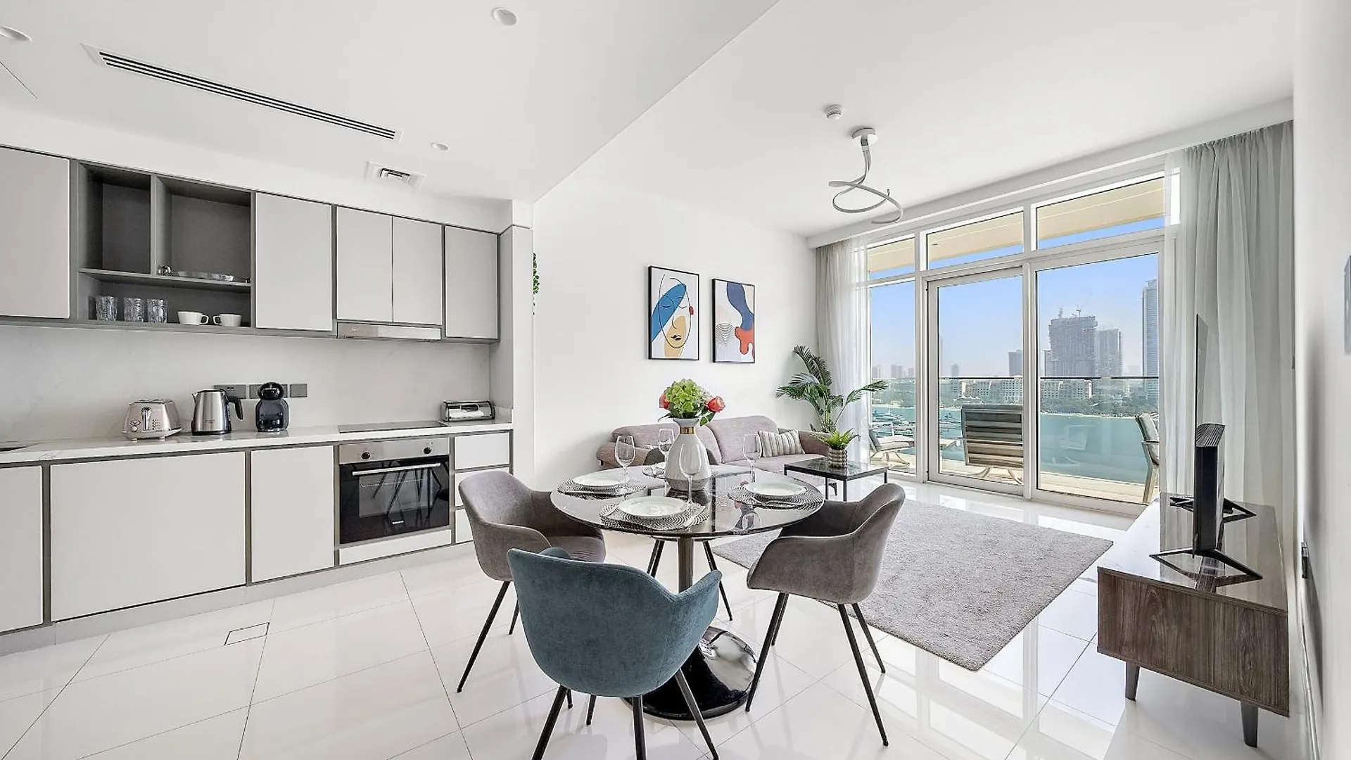Vayk - Amazing 2 Bd In Emaar Beachfront With Beach Access Dubai